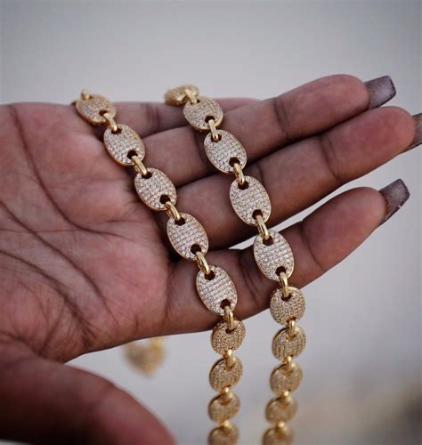 gucci link chains for men.